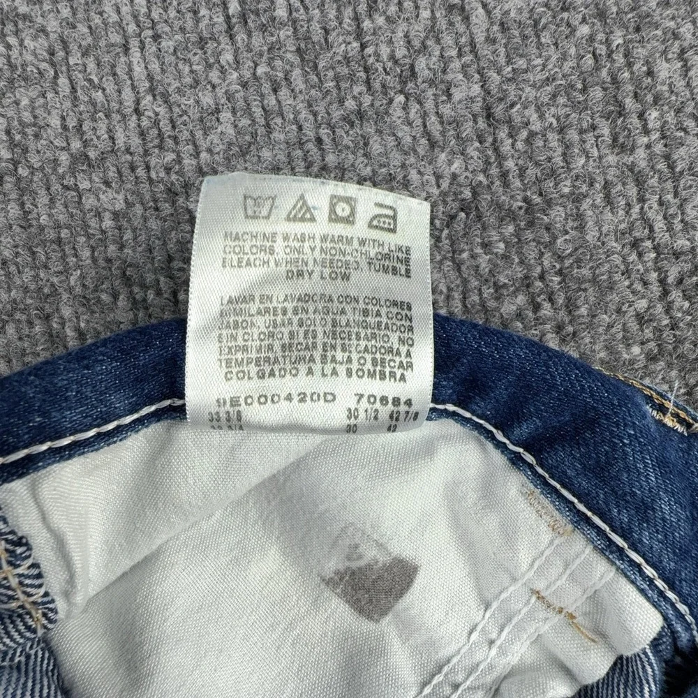 Wrangler Jeans Mens 32x30 Blue‎ Medium Wash Regular Fit Straight Denim 85900DW